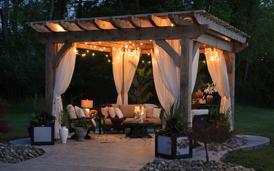 Summer Outdoor Entertaining Made Easy: Tips for Styling Your Patio and Backyard